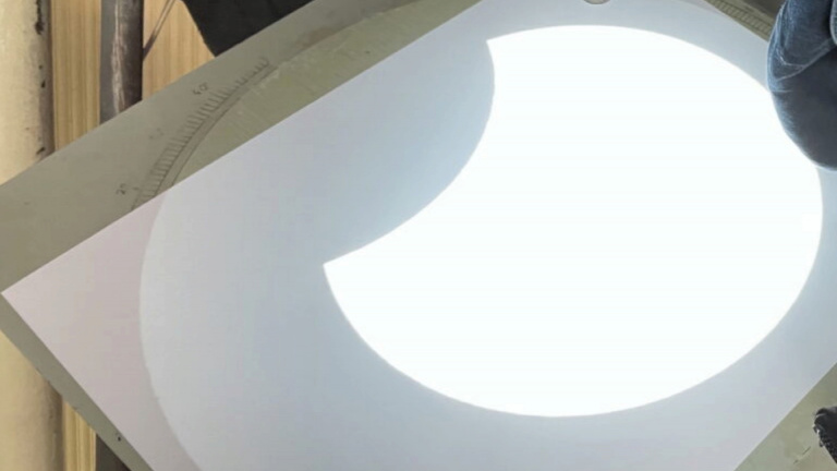 Solar eclipse on 25 October 2022